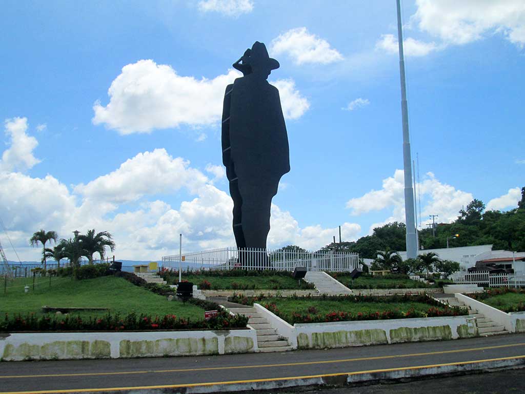 61-The-Sandino-monument.-Managua