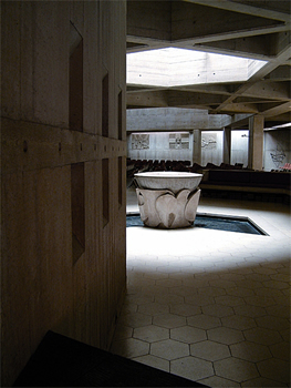 Clifton Cathedral interior, Bristol, UK © Catherine Roperto