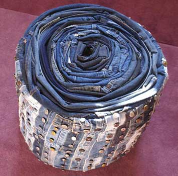 Pouf made with jeans by Eva Forgacova